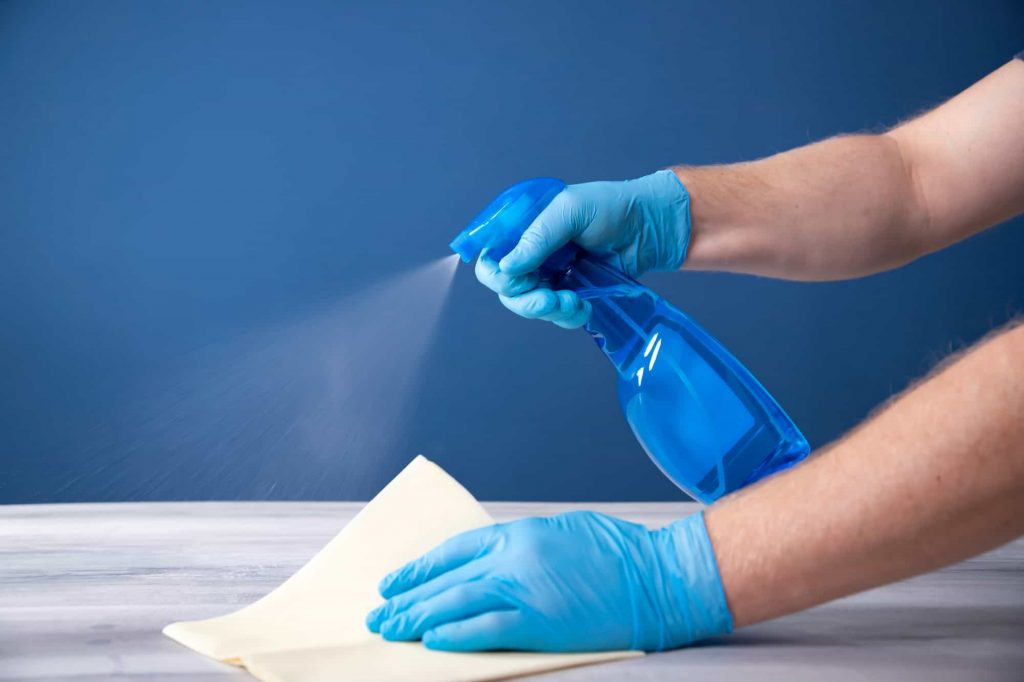 cleaning-surfaces-with-an-antiseptic-during-a-coronavirus-epidemic